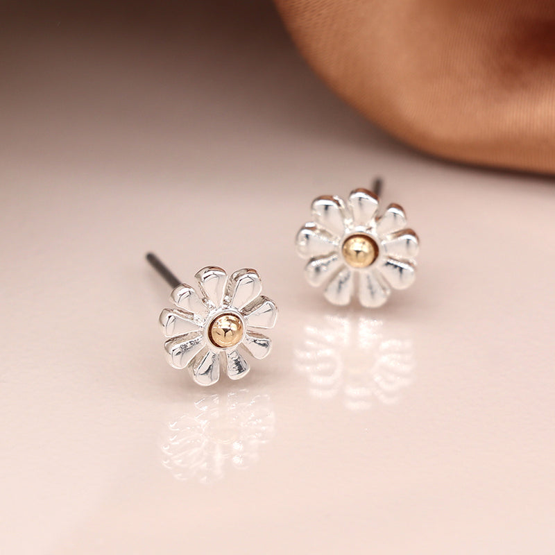 Silver plated and golden daisy stud earrings
