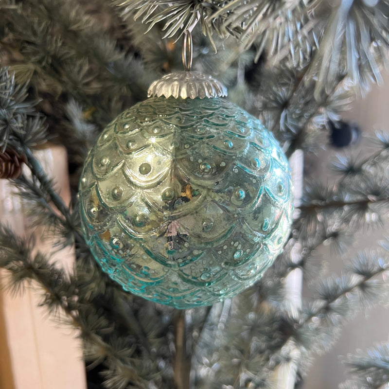 Large turquoise bauble
