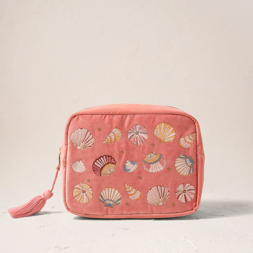 Elizabeth Scarlett Coral Sea Shell Pouches – thatslovelythat
