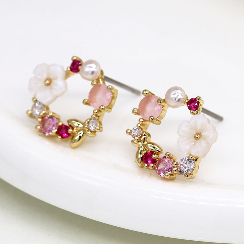 Golden shell and crystal wreath earrings