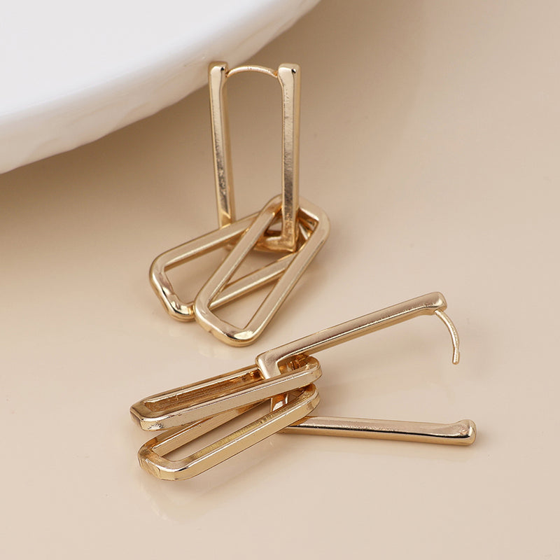 Golden paperclip link earrings