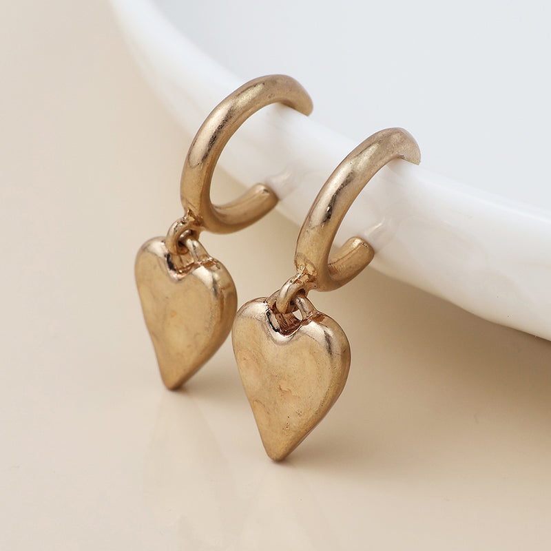 WORN FAUX GOLD BEATEN HEART DROP C POST EARRINGS