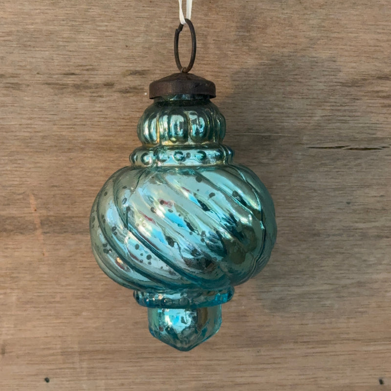 Small oval pointed turquoise bauble