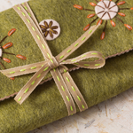 Sewing role felt craft kit