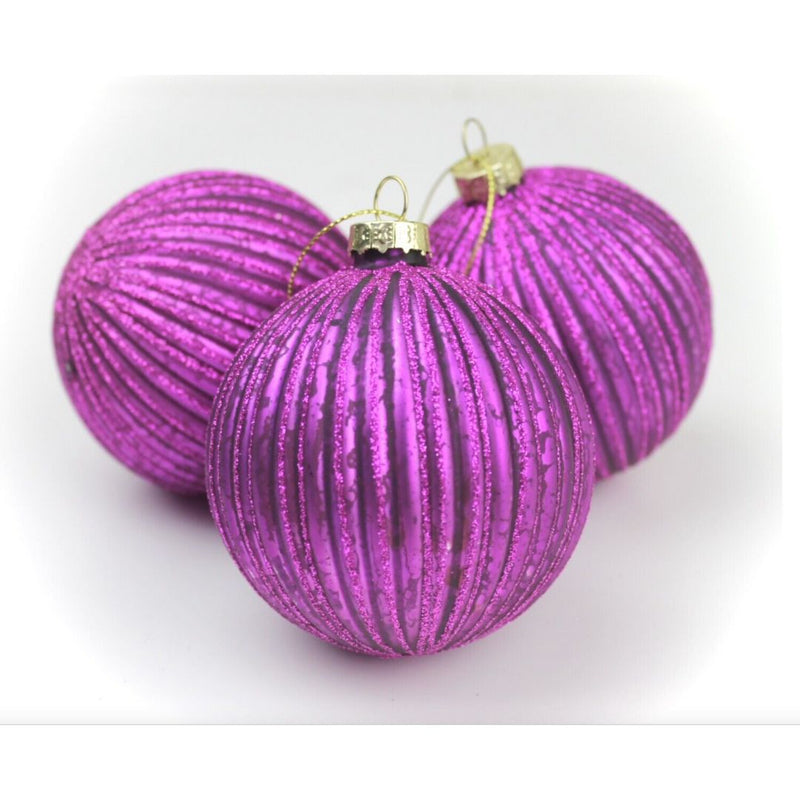 Purple ribbed bauble